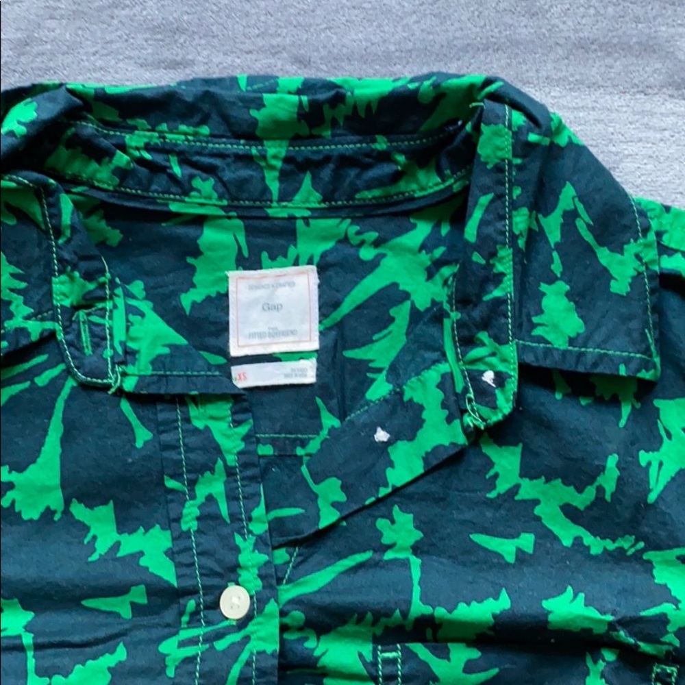 Gap Green Floral Print Button Down